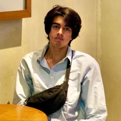 Samarth Ravi Y - Founder of Presenze